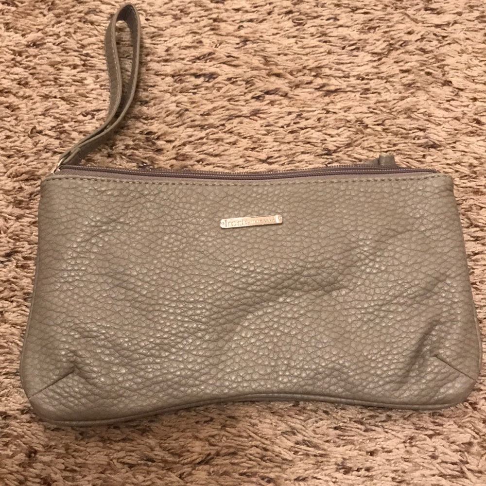 Wristlet - Picture 2 of 2